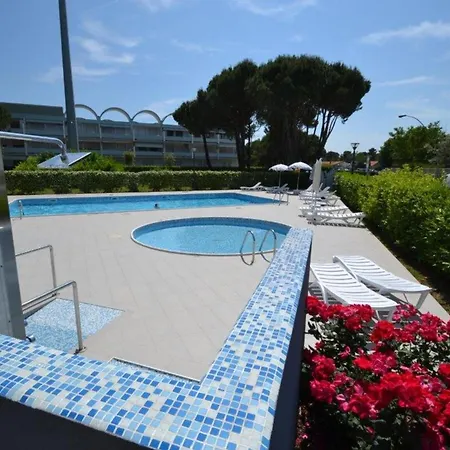 Cozy Flat With Swimming Pool - Beahost *